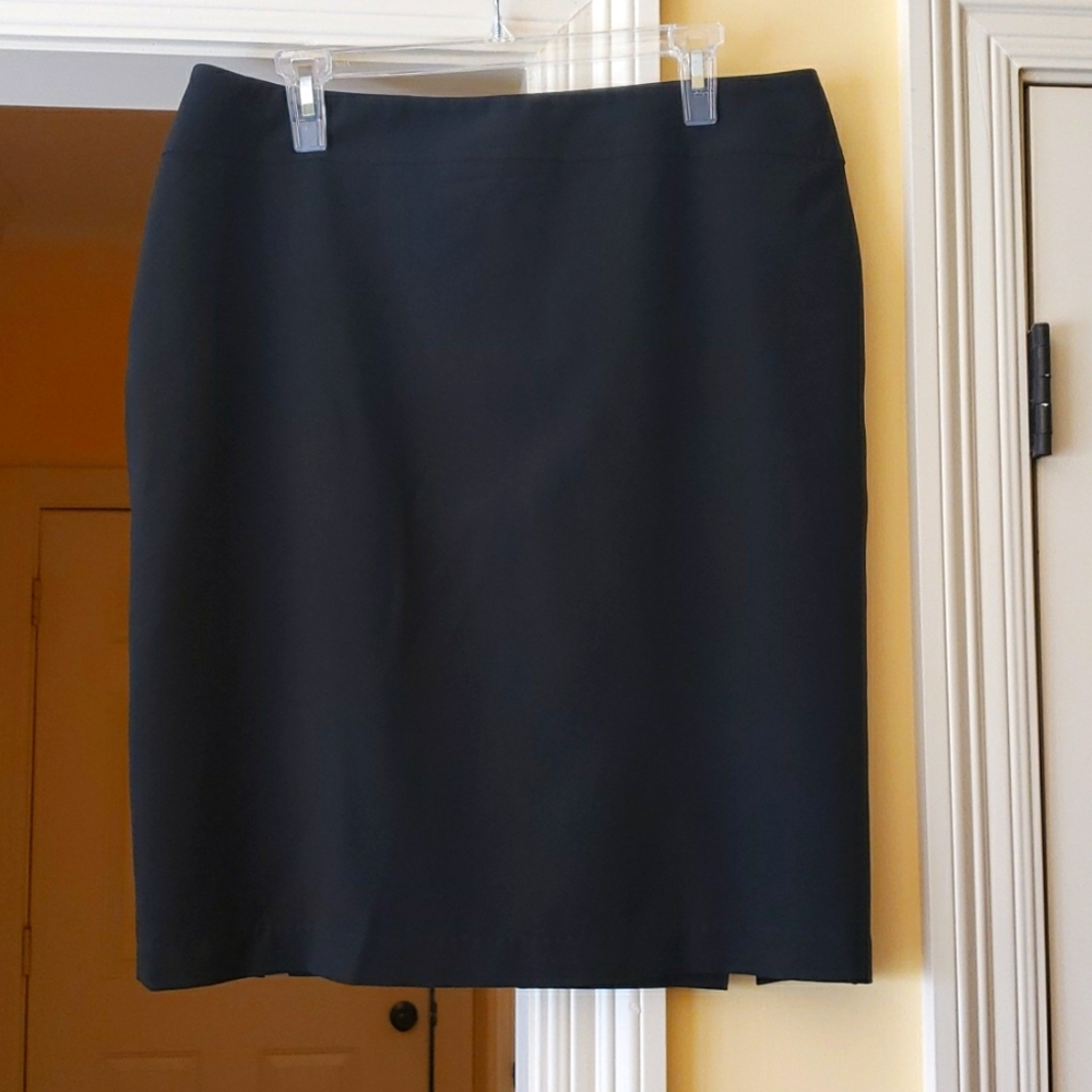 Worthington Stretch ladies black skirt- lined , size 14